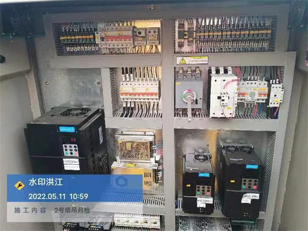 水映洪江項(xiàng)目-塔吊、電梯月檢